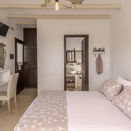 Fantasy 4* Adamantas (Milos)