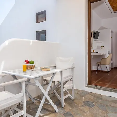 Guest house Fantasy Adamantas (Milos)