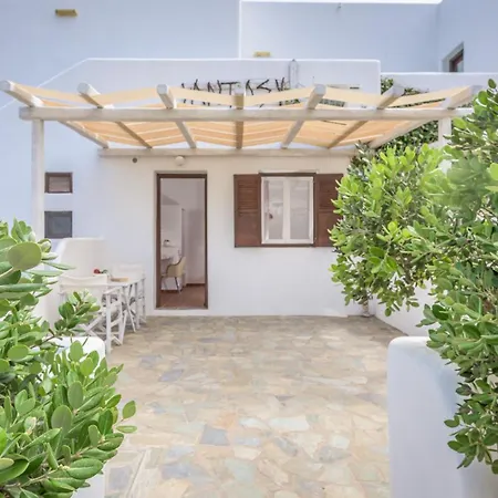Fantasy Guest house Adamantas (Milos)