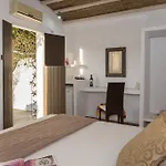Fantasy 4* Adamantas (Milos)