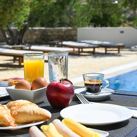 Fantasy Gasthuis Adamantas (Milos)