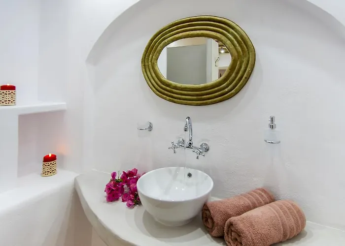 Fantasy Guest house Adamantas (Milos)